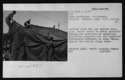 Thumbnail for Vietnamese Civilian Life > Vietnamese Refugees (in US)