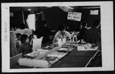 Thumbnail for Vietnamese Civilian Life > Vietnamese Refugees (in US)