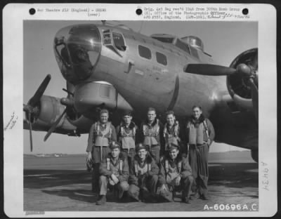 Consolidated > Lt. Borowski And Crew Of The 305Th Bomb Group Beside A Boeing B-17 Flying Fortress.  21 March 1945.  England.