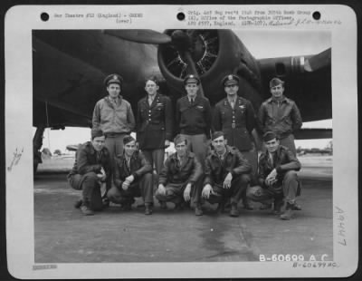 Thumbnail for Consolidated > Lt. Macmurray And Crew Of The 305Th Bomb Group Beside The Boeing B-17 Flying Fortress.  19 July 1943, England.