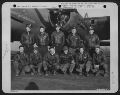 Consolidated > Lt. Clark And Crew Of The 358Th Bomb Squadron, 303Rd Bomb Group, Beside  A Boeing B-17 Flying Fortress.  England, 11 November 1943.