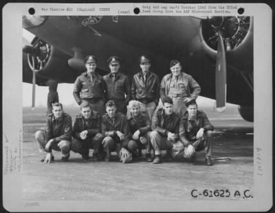 Consolidated > Lt. Brinkley And Crew Of The 360Th Bomb Squadron, 303Rd Bomb Group Based In England, Pose In Front Of The Boeing B-17 "Flying Fortress" "Satan'S Workshop".  11 September 1943.
