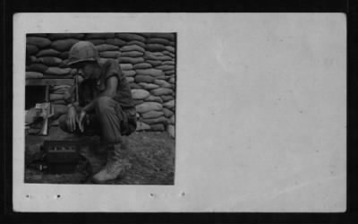 Thumbnail for Companies B and E / 3rd Battalion / 39th Infantry / 9th Infantry Division > CC43560