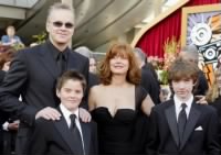 Thumbnail for gall-sarandon-family.jpg