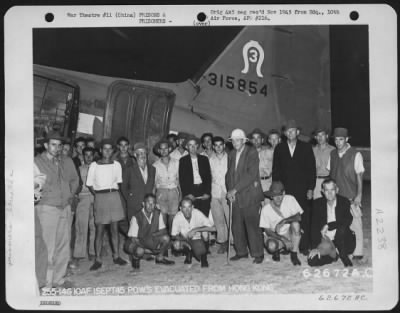 Thumbnail for General > Evacuation Of Liberated Prisoners Of War From Jap Internment Camp At Hong Kong, China, 1 September 1945.  [3Rd Combat Cargo Sq.]