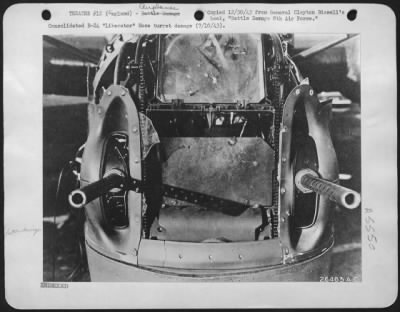 Battle Damage > Consolidated B-24 "Liberator" Nose turret damage