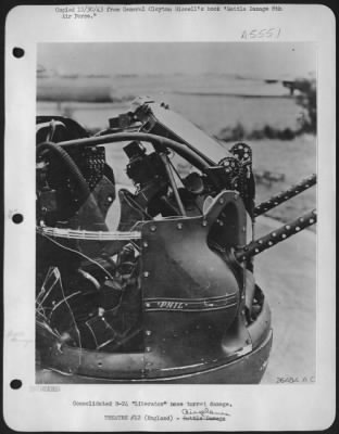 Battle Damage > Consolidated B-24 "Liberator" nose turret damage