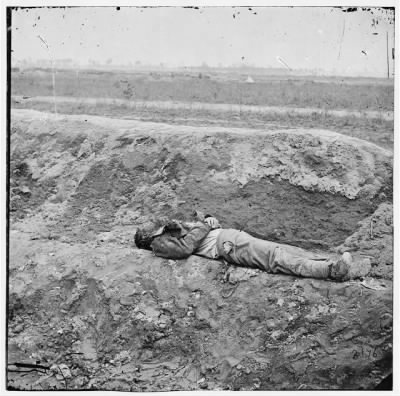 Thumbnail for 1274 - Petersburg, Virginia. Dead Confederate soldier