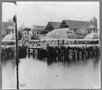 2829 - Charleston Battery--Three gun battery on Vanderhoffs Wharf, Charleston, S.C.