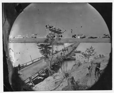 2943 - Varina (?) Landing, Virginia. Pontoon bridge across the James river. (Cavalry guarding bridge)