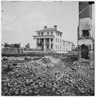 3548 - Charleston, S.C. O'Connor house (180 Broad Street), in which Union officers were confined under fire