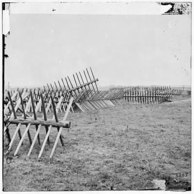 3935 - Petersburg, Virginia. Chevaux-de-frise in front of Confederate works