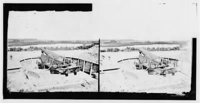 Thumbnail for 5114 - Dutch Gap Canal, James River, Virginia. Brooke gun (Made at Tredegar Iron Works) on James River above Dutch Gap Canal