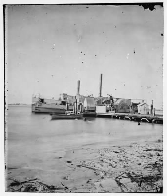 5366 - [Charleston, South Carolina (vicinity).] Steamers at wharf