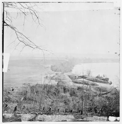 64 - Trent's Reach, Virginia. Battery Abbott on James River