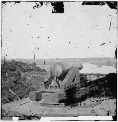 Thumbnail for 6494 - Drewry's Bluff, Virginia. Columbiad gun in Fort Darling on James