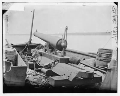 6636 - Bow Gun on Confederate gunboat Teazer, captured by the Maritanza