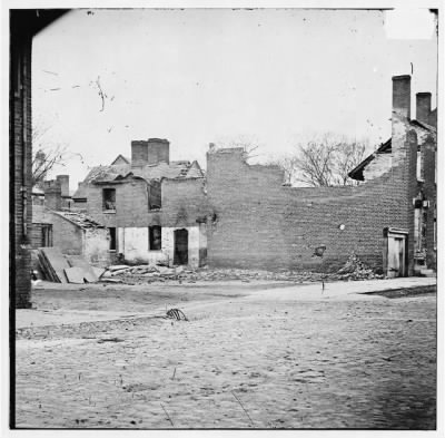 6664 - Petersburg, Virginia. Ruins of houses