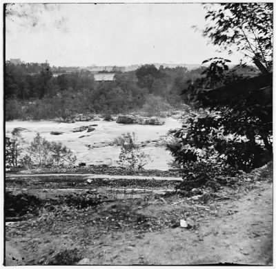 685 - Petersburg, Virginia. View of Petersburg from across the Appomattox River