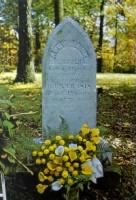 Nancy_hanks_lincoln_grave.jpg