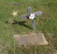 Perry Weekley Grave.jpg