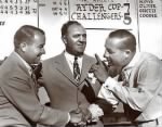 Thumbnail for Gene Sarazen, PGA President Thomas Walsh and Walter Hagen at a tournament in 1940.jpg