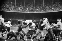 Thumbnail for nfl-1960_new-york-giants-mel-triplett_st.-louis-cardinals.jpg