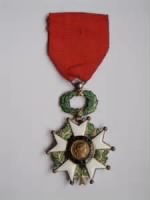 Thumbnail for French Legion d'honneur medal (chevalier).jpg