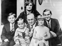 Ty Cobb Sr. (center) takes a portrait with his five children, (left to right) Herschel, Jimmy, Shirley, Beverly and Ty Jr.jpg