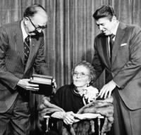 Thumbnail for Jesse Helms KateSmith_RonaldReagan.jpg