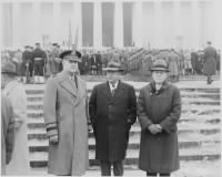 Thumbnail for 800px-President_Truman_attends_the_ceremony_at_Lincoln_Memorial_in_honor_of_President_Lincoln's_birthday._This_photo_shows..._-_NARA_-_199786.jpg