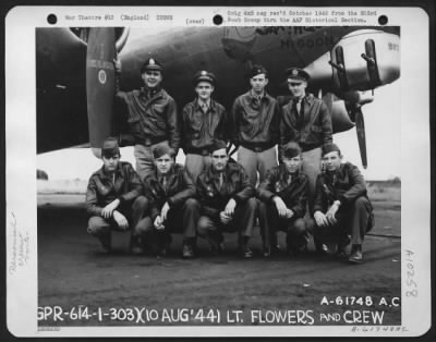 Thumbnail for General > Lt. Flowers And Crew Of The 303Rd Bomb Group Beside A Boeing B-17, Flying Fortress.  England.  10 August 1944.