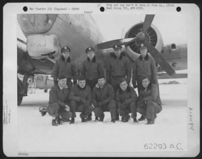 General > Lt. R. Ellis And Crew Of The 493Rd Bomb Group, 8Th Air Force, In Front Of A Boeing B-17 Flying Fortress.  11 Jan. 1945, England.