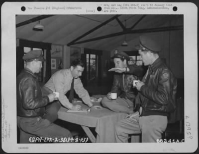 General > A Crew Of The 381St Bomb Group Is Interrogated After Returning From A Bombing Mission Over Enemy Territory Somewhere In Europe, 4 August 1943, England.