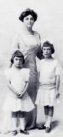 Thumbnail for Margaret Mayer and her two daughters Irene and Edie,.jpg