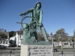 Thumbnail for fisherman-statue-in-gloucester.jpg