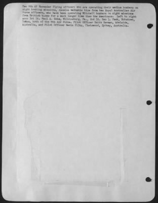 General > Two 9Th Af Marauder Flying Officers Who Are Operating Their Medium Bombers On Night Bombing Missions, Receive Valuable Tips From Two Royal Australian Air Force Officers, Who Have Been Operating Mitchell Bombers On Night Missions From British Bases For A M