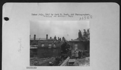 London V-2Damage > Aviation Writers Viewing Damage To An English Hospital By V-2 Bomb.