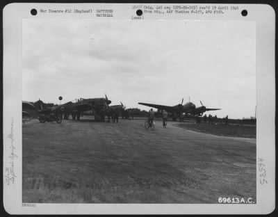 Thumbnail for General > G.I.'S Of The 353Rd Fighter Group Look Over Captured German Planes - A Focke-Wulf F190 (Left) And A Junders Ju-88 (Right) - At A Base In England.  April 1944.  [Bf-109 In Center]