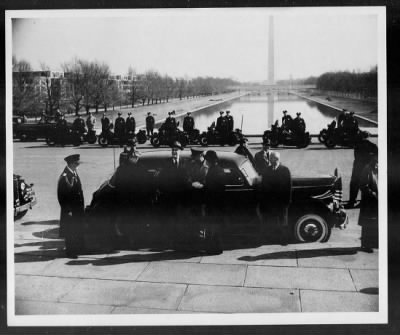 Thumbnail for 1943 > At The Lincoln Memorial