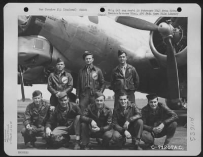 General > Lt. Tuck And Crew Of The Boeing B-17 "Flying Fortress" Of The 390Th Bomb Group Pose By Their Plane At Their Base In England On 30 August 1944.