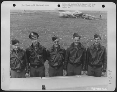 General > A Douglas C-47 Crew Of The 439Nd Troop Carrier Pose In Front Of Their Plane At An Airbase Somewhere In England.  9 July 1944.