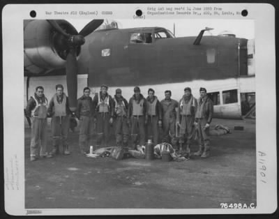 General > Colonel Moore And Crews Of The 479Th Anti Submarine Group Pose Beside A Consolidated B-24 At An Air Base In St. Eval, England.  1943.