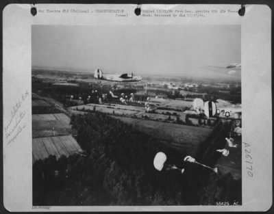 Consolidated > Consolidated B-24 Liberators drop supplies in Holland, 18 Sept 44.