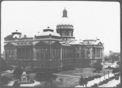 Public Building in the U.S. > State Capitols