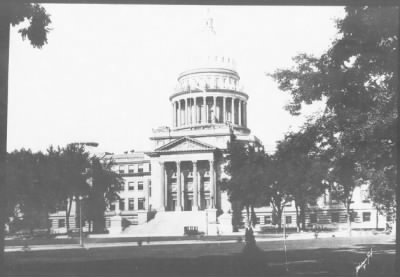 Public Building in the U.S. > State Capitols