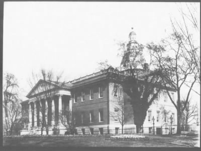 Public Building in the U.S. > State Capitols