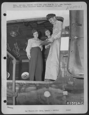 Thumbnail for Consolidated > Flight Nurses Being Trained On Bivouac Area At Oahu, Hawaii, For Work In The Jungles.  21 May 1944.