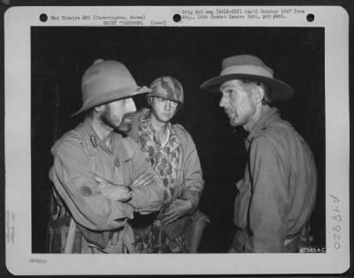 Thumbnail for Groups > Major General Orde Charles Wingate (Left) Talks With The British Commander At The Field Of Chowringhee, Burma.  General Wingate'S Aide Stands In The Background.