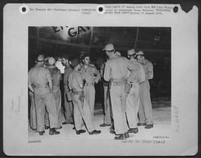 Thumbnail for Consolidated > Hiroshima Atomic Bomb Crew.  (No. 3 Of Seven Pictures.)  Crew Of Enola Gay Receives Last-Minute Instructions From Colonel Tibbets Before Taking Off On The Historic Flight Of Dropping The First Atomic Bomb.